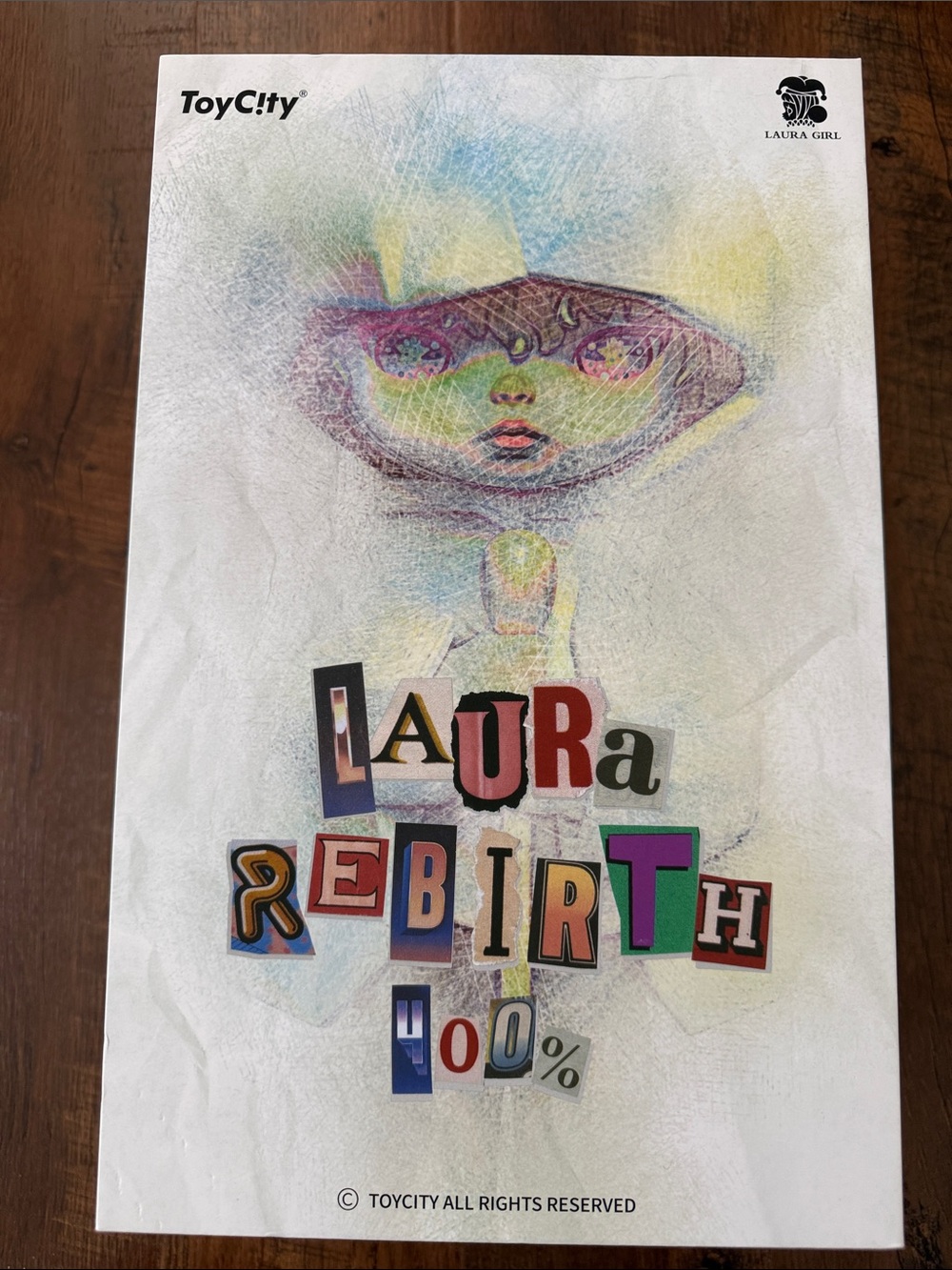 400% Laura Rebirth figure limited series